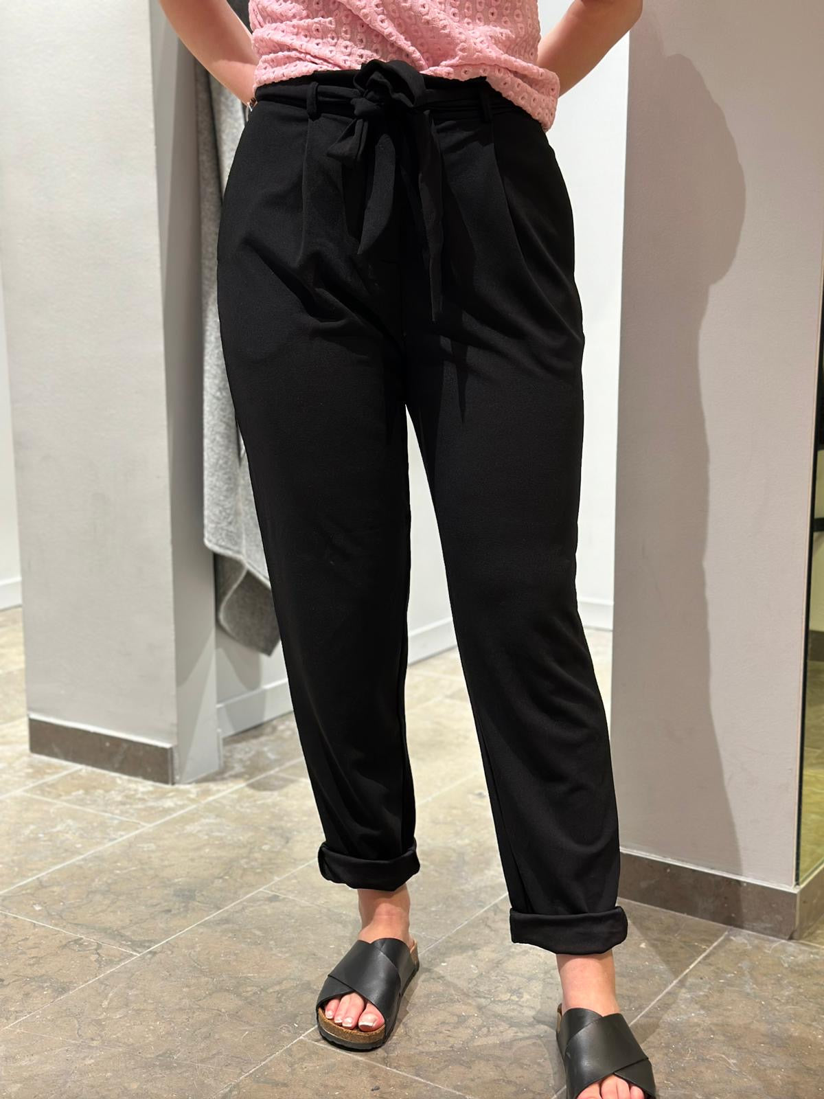 VICLAVA Trousers - Black